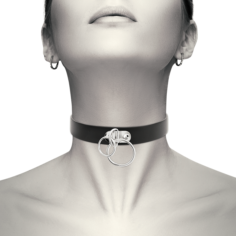 COQUETTE CHIC DESIRE - DOUBLE RING VEGAN LEATHER CHOKER - Image 2