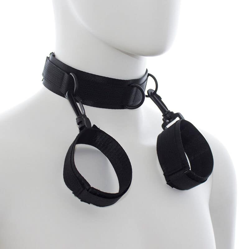 OHMAMA FETISH - NYLON HANDCUFFS AND COLLAR - Image 2